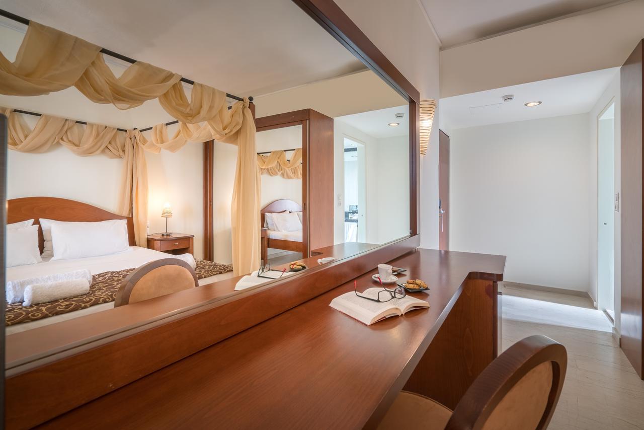 ซานเต พาร์ค โฮเต็ล บีดับเบิลยู พรีเมียร์ คอลเลคชั่น Hotel ลากานาส ภายนอก รูปภาพ