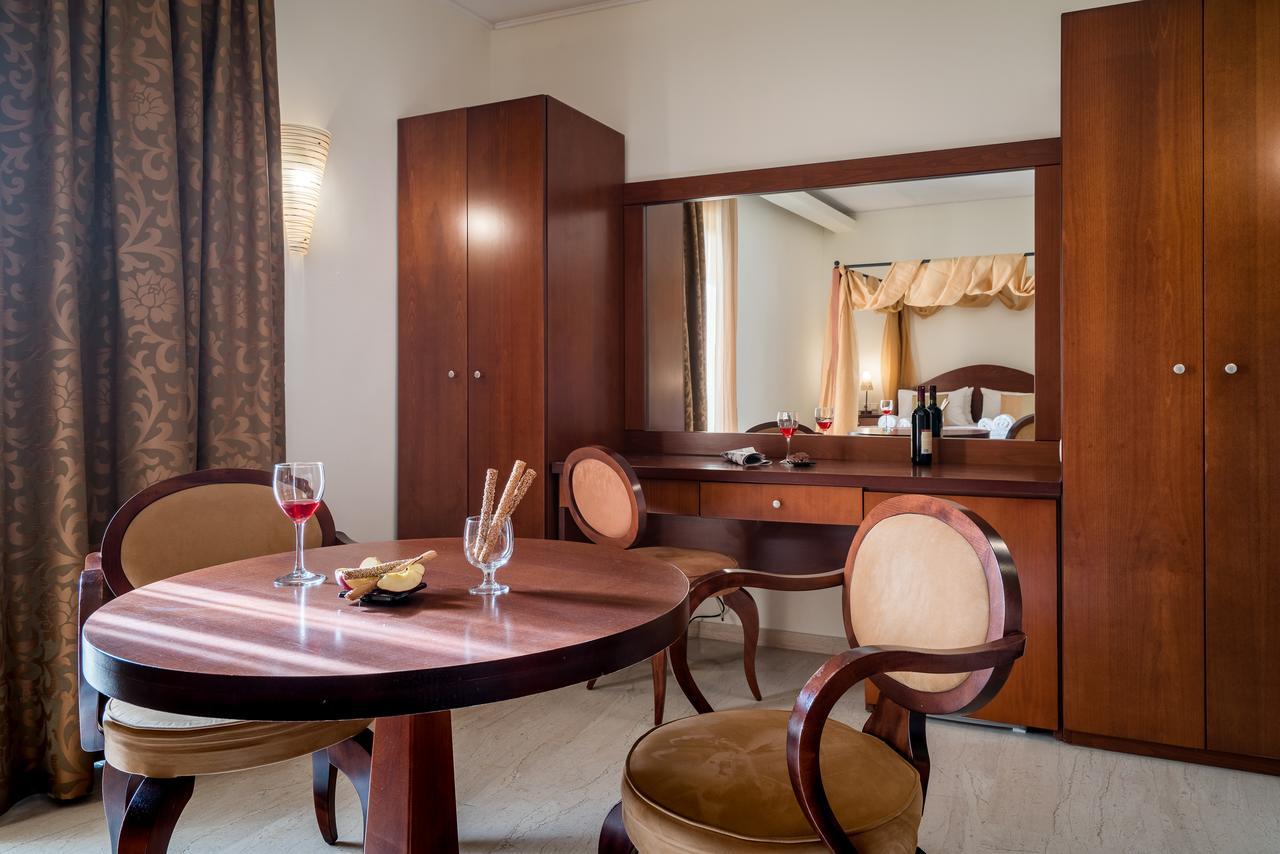 ซานเต พาร์ค โฮเต็ล บีดับเบิลยู พรีเมียร์ คอลเลคชั่น Hotel ลากานาส ภายนอก รูปภาพ